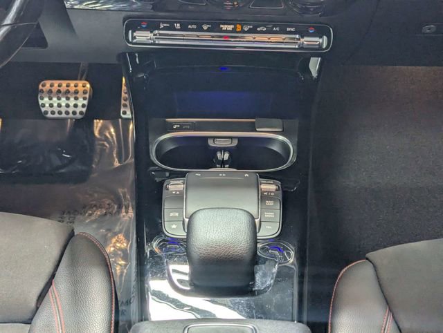 Used 2022 Mercedes-Benz CLA 250 image 12