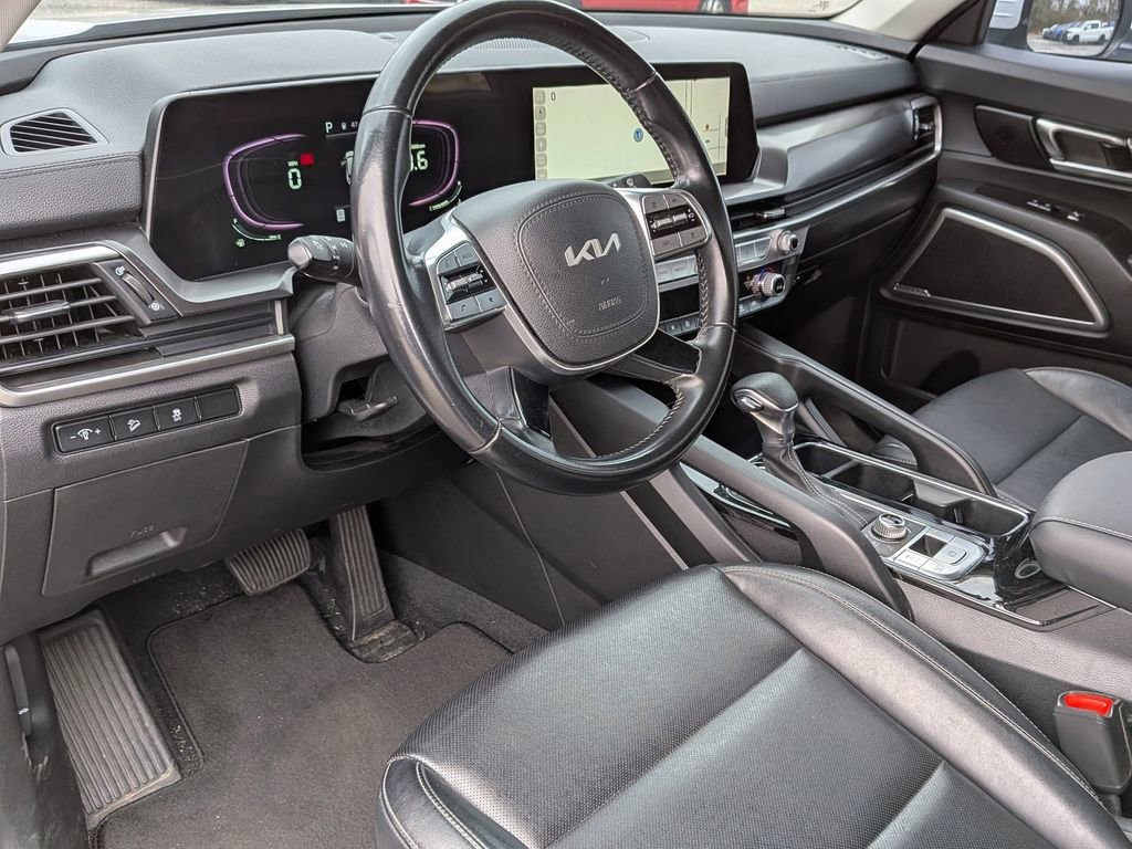 Used 2023 Kia Telluride LX image 18