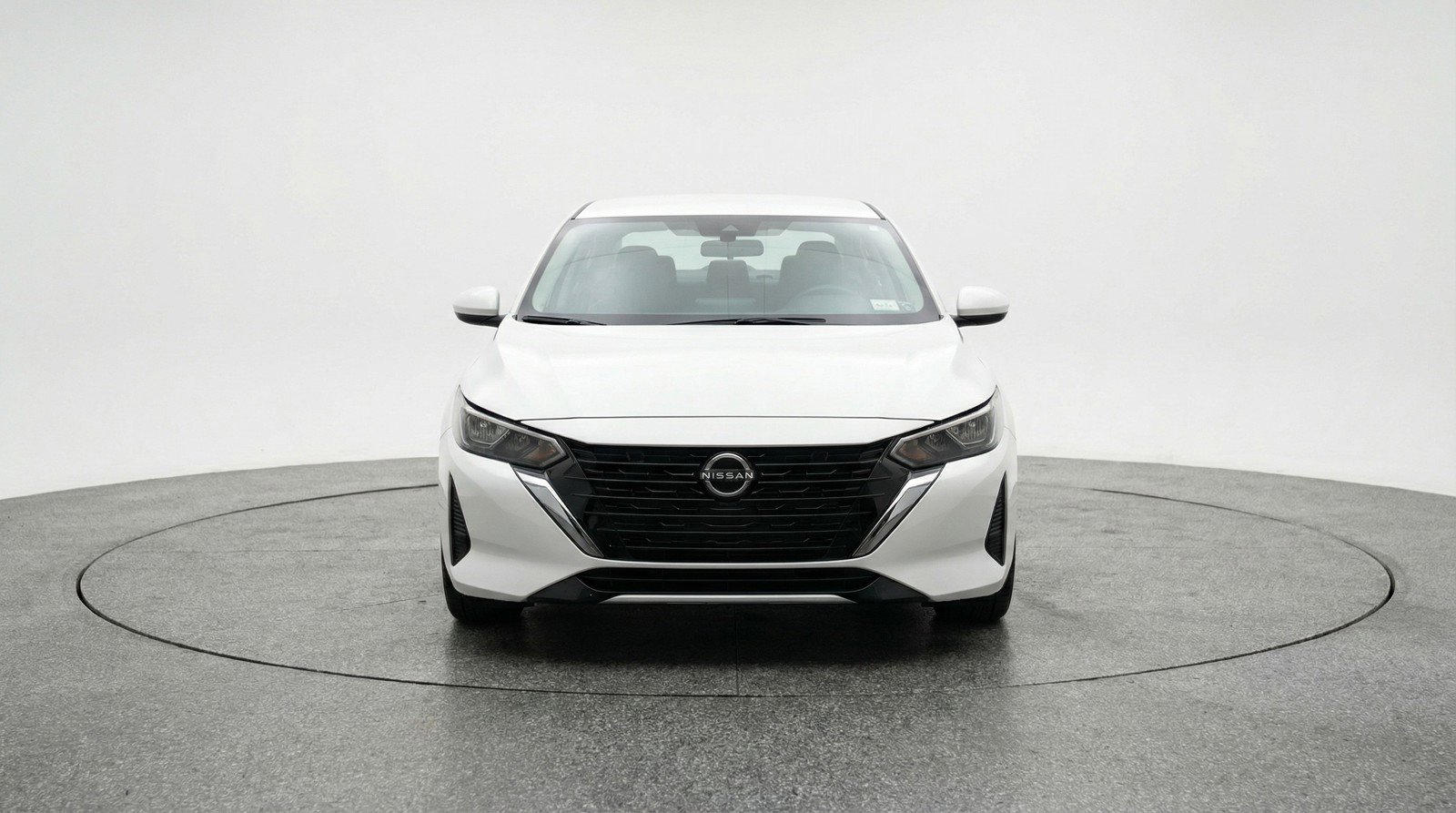 Used 2025 Nissan Sentra SV image 2