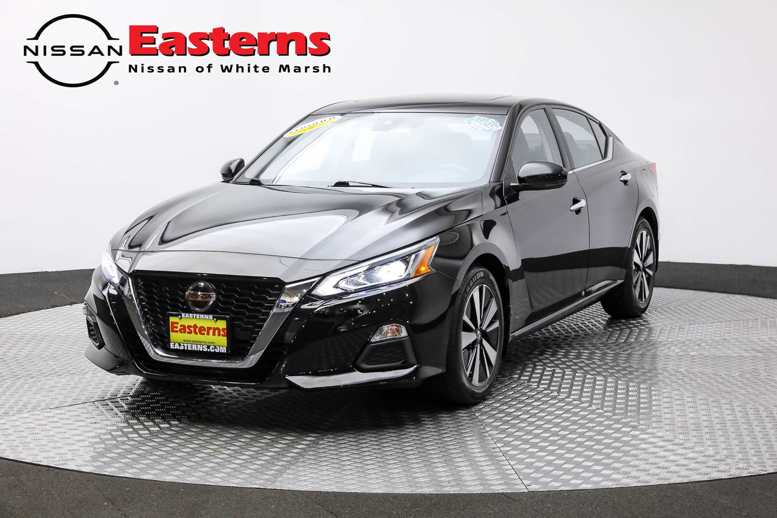Used 2021 Nissan Altima 2.5 SV w/ SV Premium Package image 1