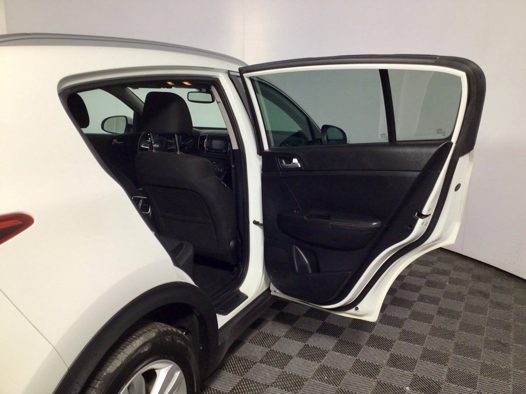 Used 2017 Kia Sportage LX w/ LX Popular Package image 28