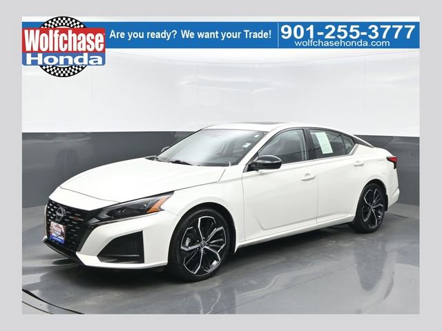 Used 2025 Nissan Altima 2.5 SR w/ SR Premium Package FWD image 1