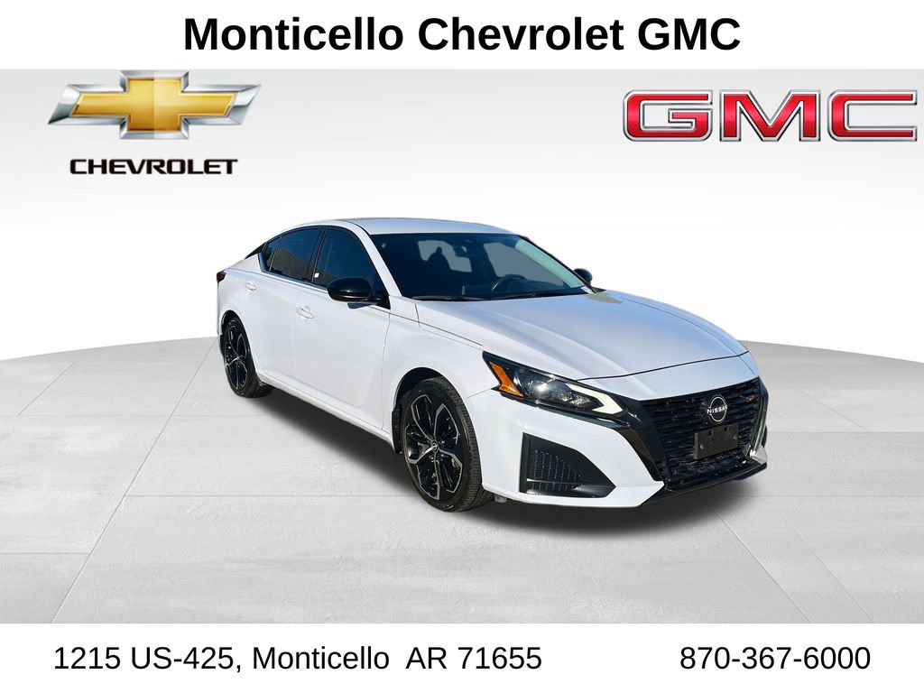 Used 2024 Nissan Altima 2.5 SR