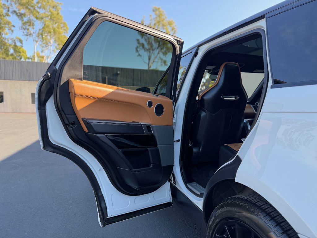 Used 2018 Land Rover Range Rover Sport SVR image 20