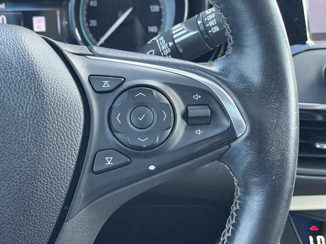 Used 2017 Buick Envision Essence FWD image 29