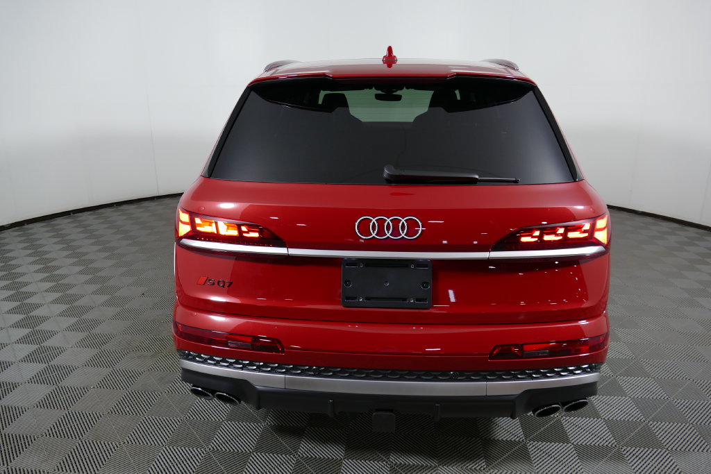 New 2026 Audi SQ7 Prestige AWD/4WD image 4