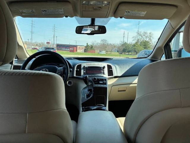 Used 2010 Toyota Venza w/ Convenience Pkg FWD image 19