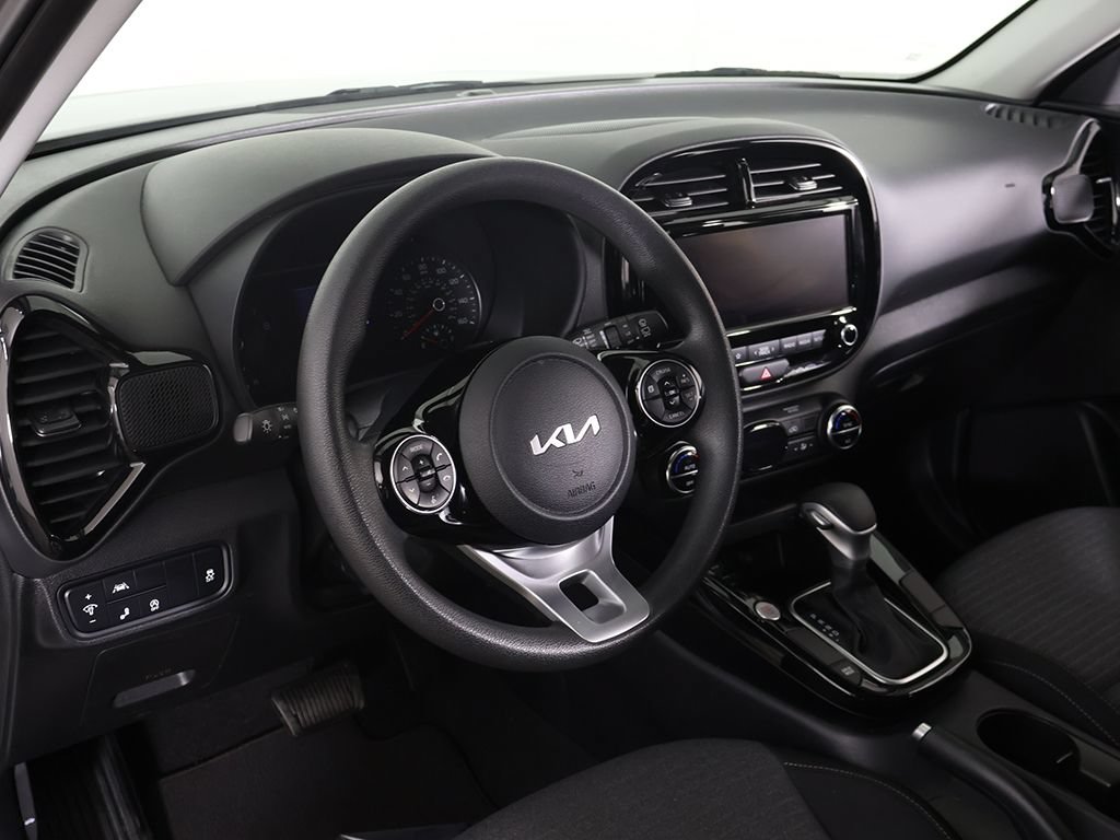 Used 2022 Kia Soul S FWD image 24