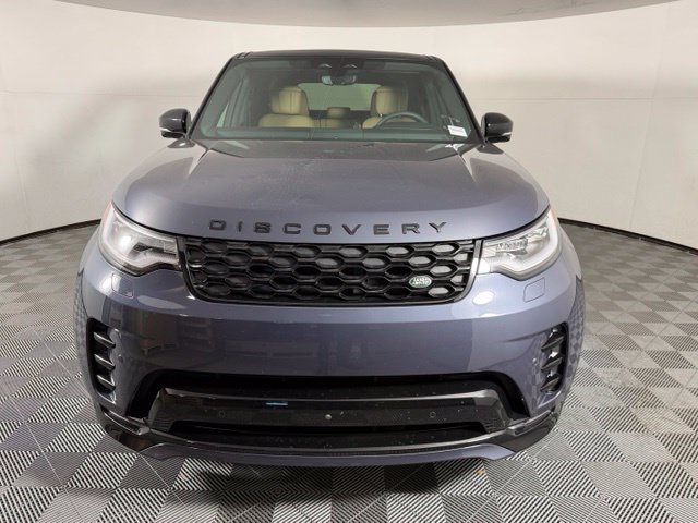 Used 2025 Land Rover Discovery Dynamic SE AWD/4WD image 10