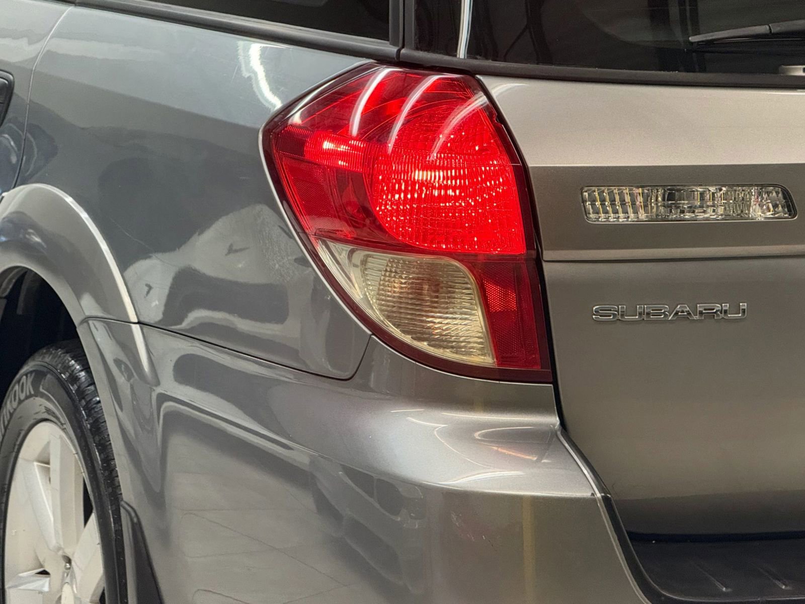 Used 2009 Subaru Outback 2.5i Special Edition image 36