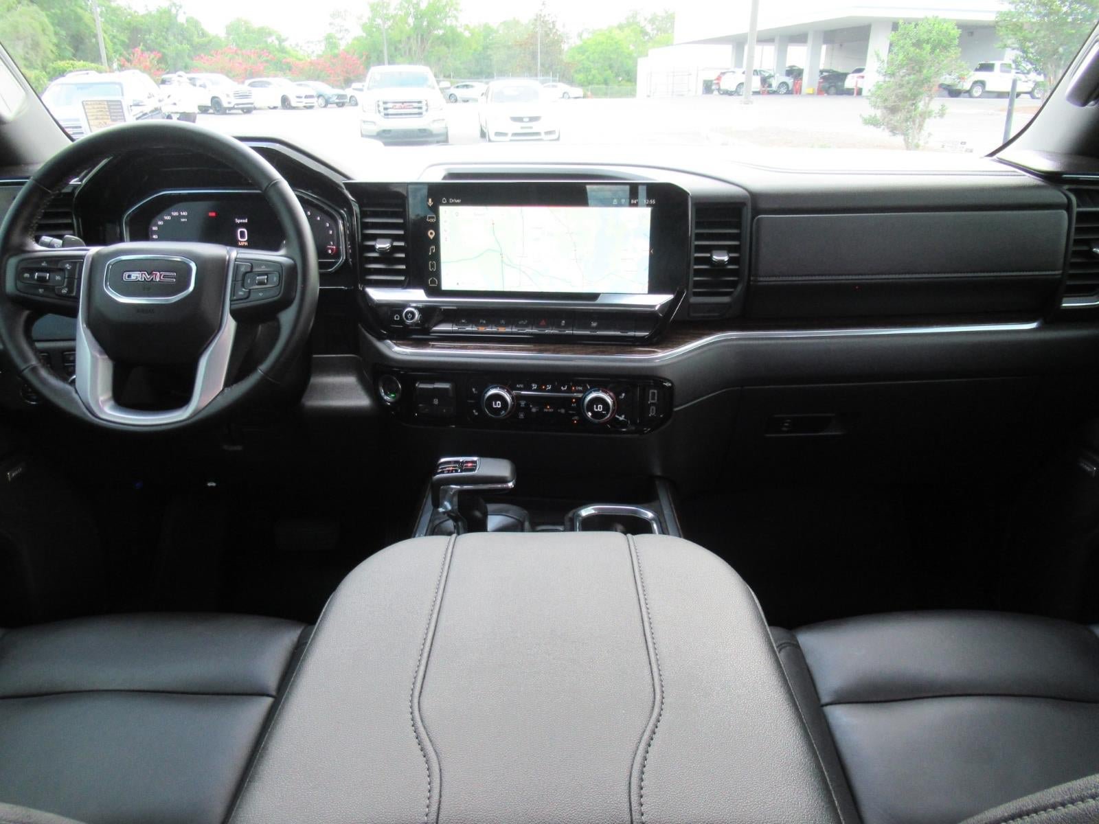 Used 2025 GMC Sierra 1500 Elevation w/ Elevation Premium Package AWD/4WD image 12