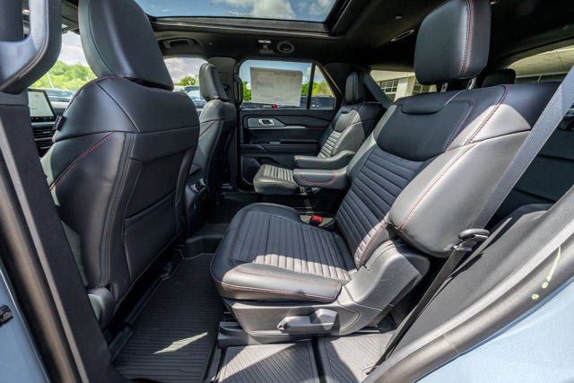New 2026 Ford Explorer ST-Line w/ ST-Line Street Pack AWD/4WD image 19