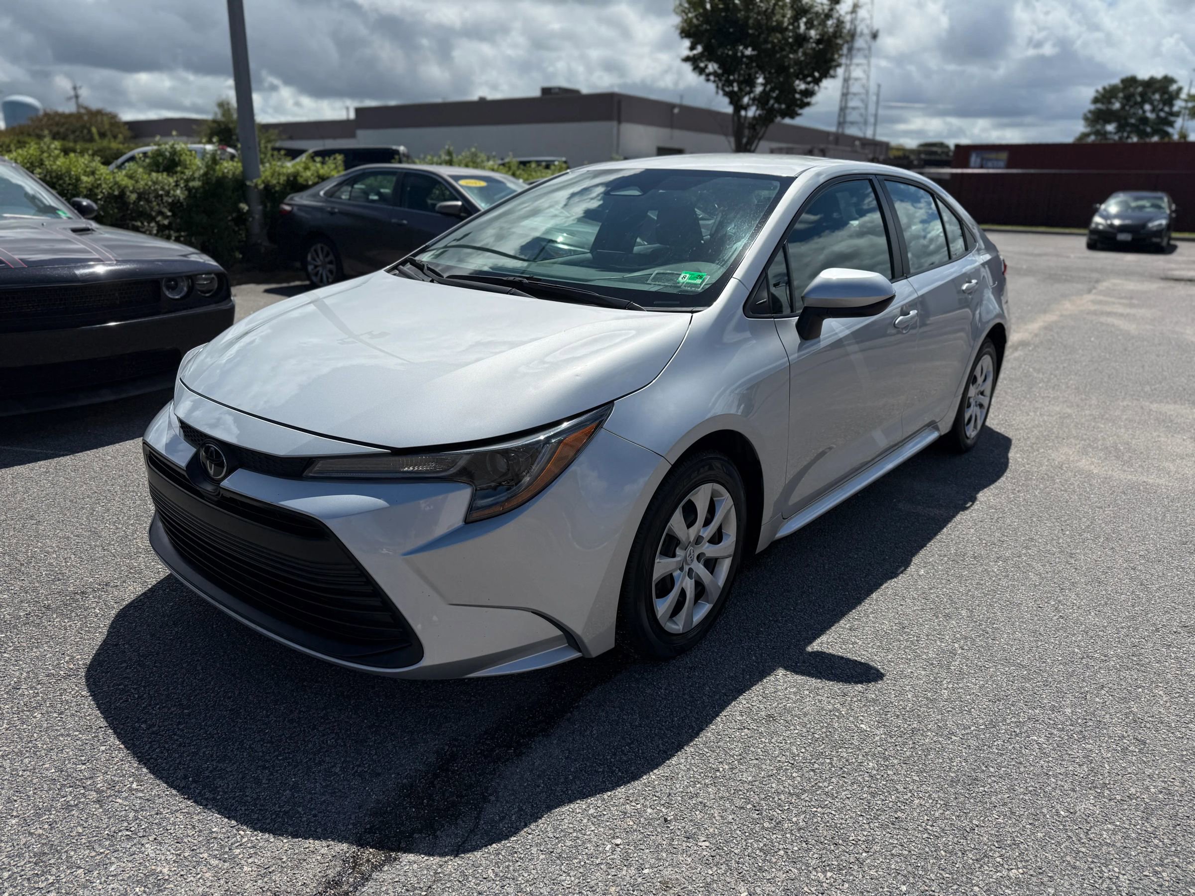 Used 2024 Toyota Corolla LE image 3