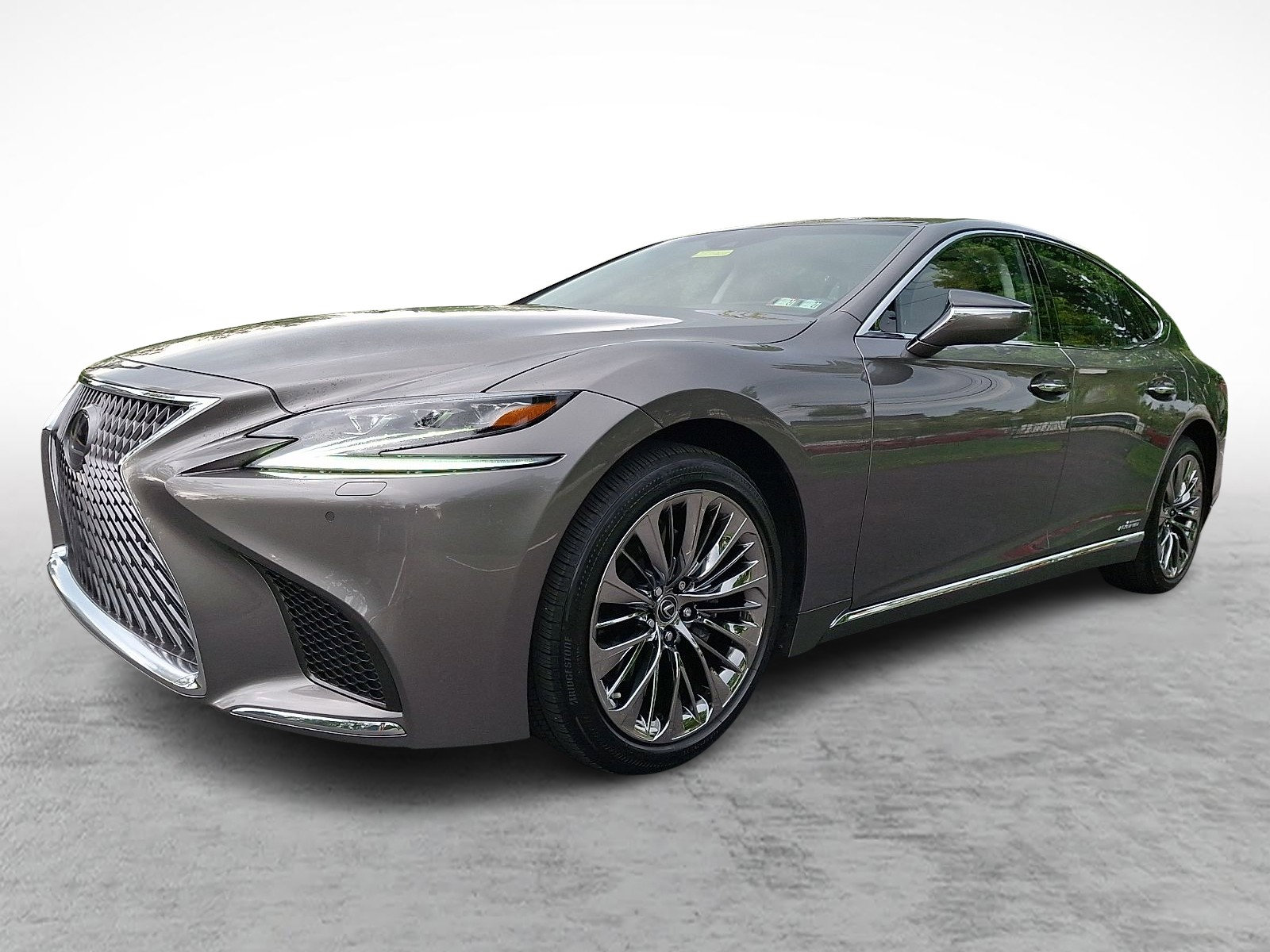 Used 2020 Lexus LS 500h AWD image 3