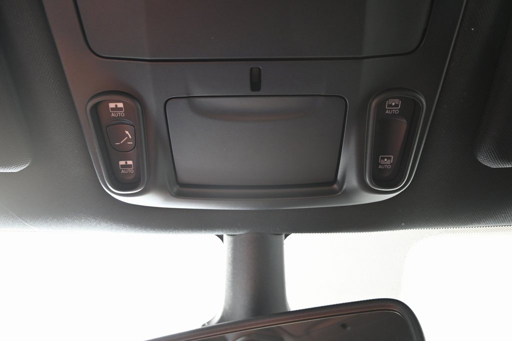 New 2026 Chrysler Pacifica Limited image 37