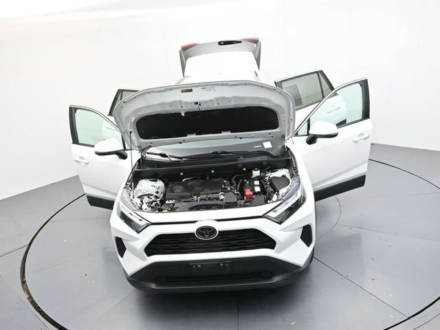 Used 2024 Toyota RAV4 XLE image 46
