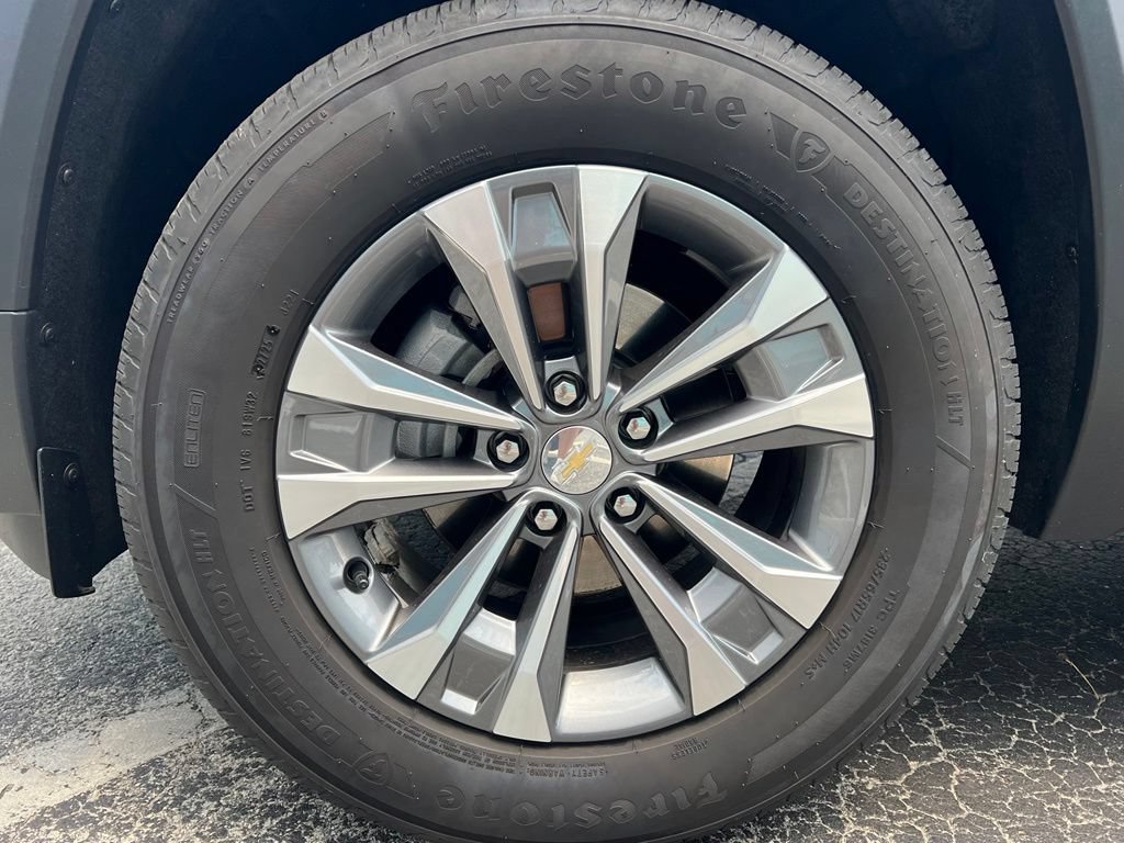 Used 2026 Chevrolet Equinox LT w/ Convenience Package II FWD image 19