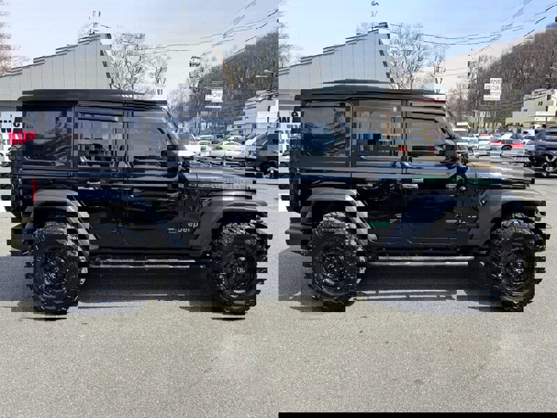 Used 2020 Jeep Wrangler Unlimited Sport image 4