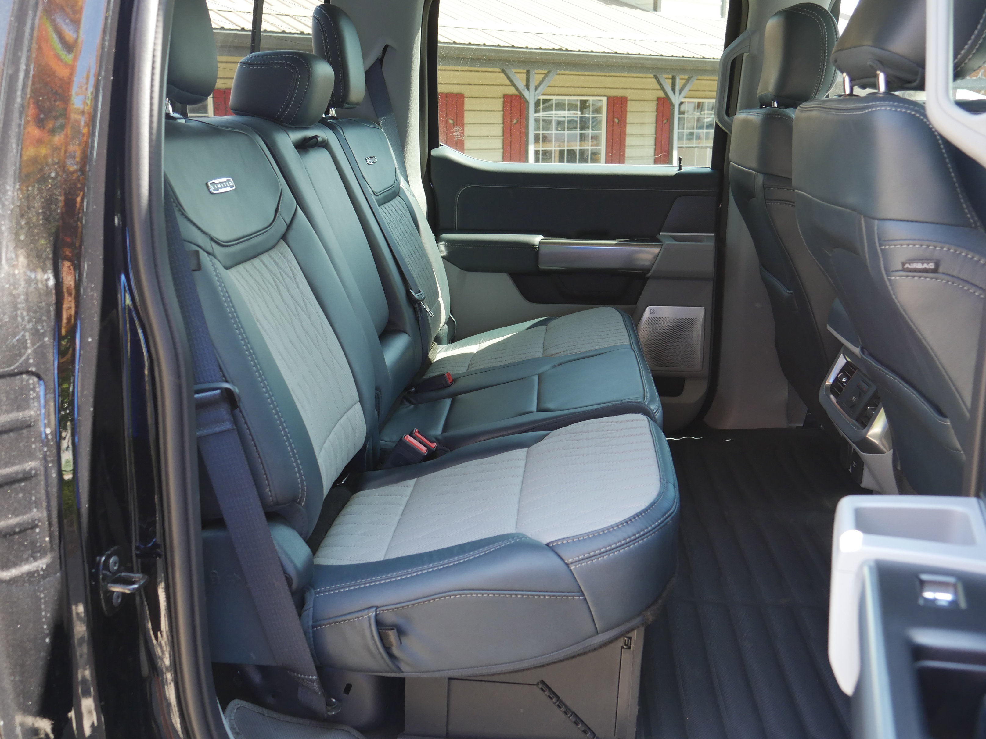 Certified 2024 Ford F350 Limited w/ FX4 Off-Road Package AWD/4WD image 34