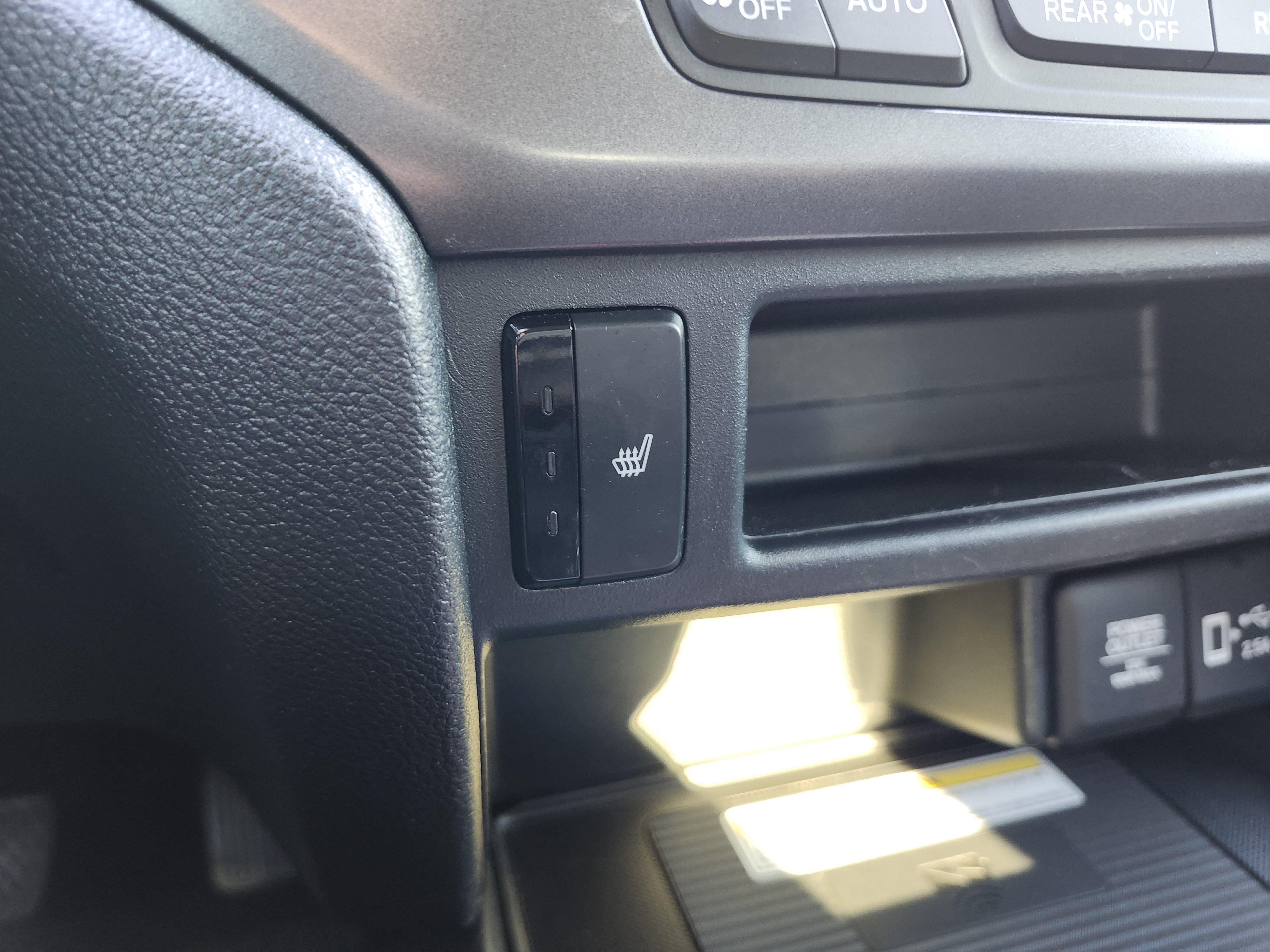 Used 2021 Honda Pilot Special Edition image 9