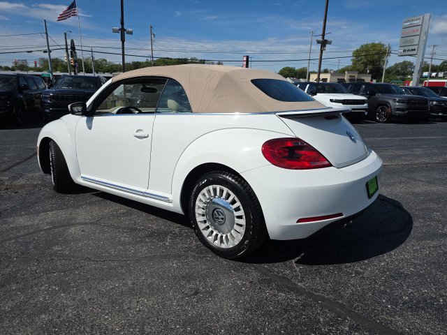 Used 2013 Volkswagen Beetle 2.5 FWD image 4