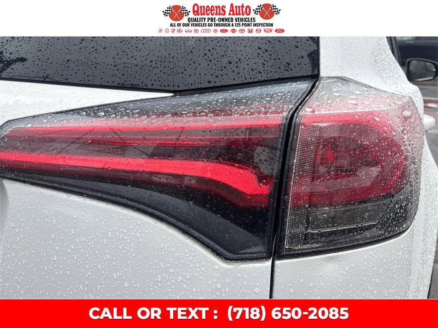 Used 2016 Toyota RAV4 LE AWD/4WD image 30