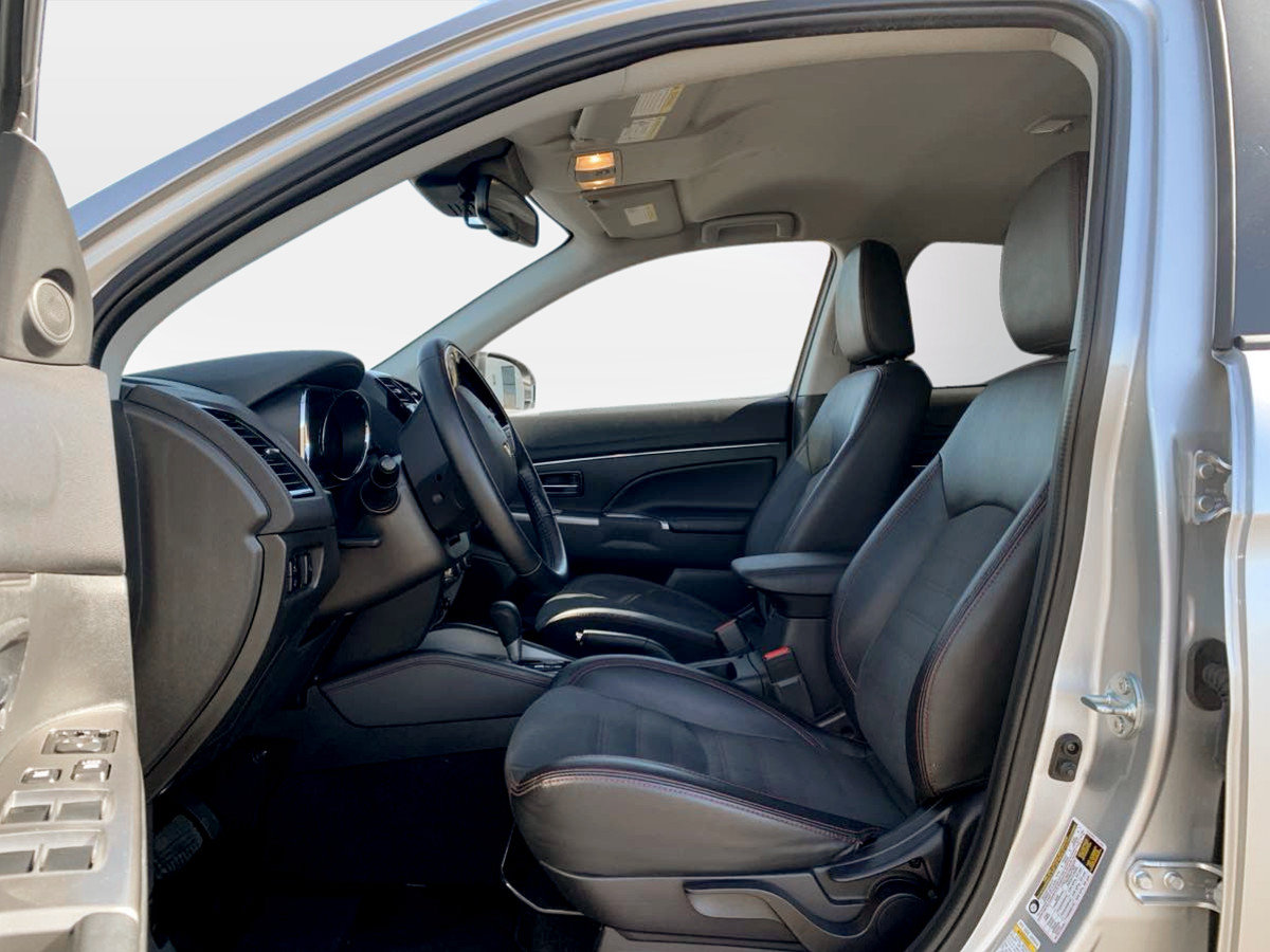 Used 2024 Mitsubishi Outlander Sport ES AWD/4WD image 16