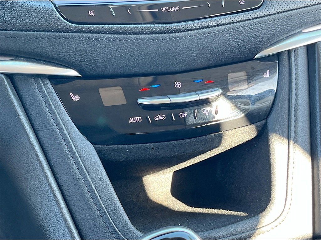 Used 2019 Cadillac XT5 Luxury image 15