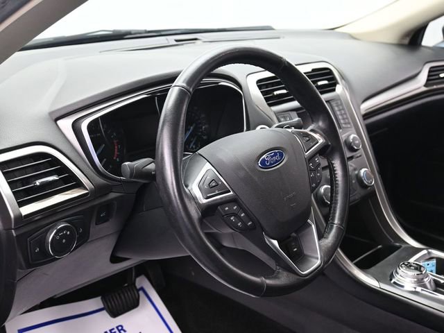 Used 2018 Ford Fusion SE image 14