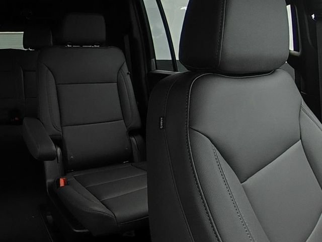 New 2026 Chevrolet Suburban LT w/ Comfort Package AWD/4WD image 37