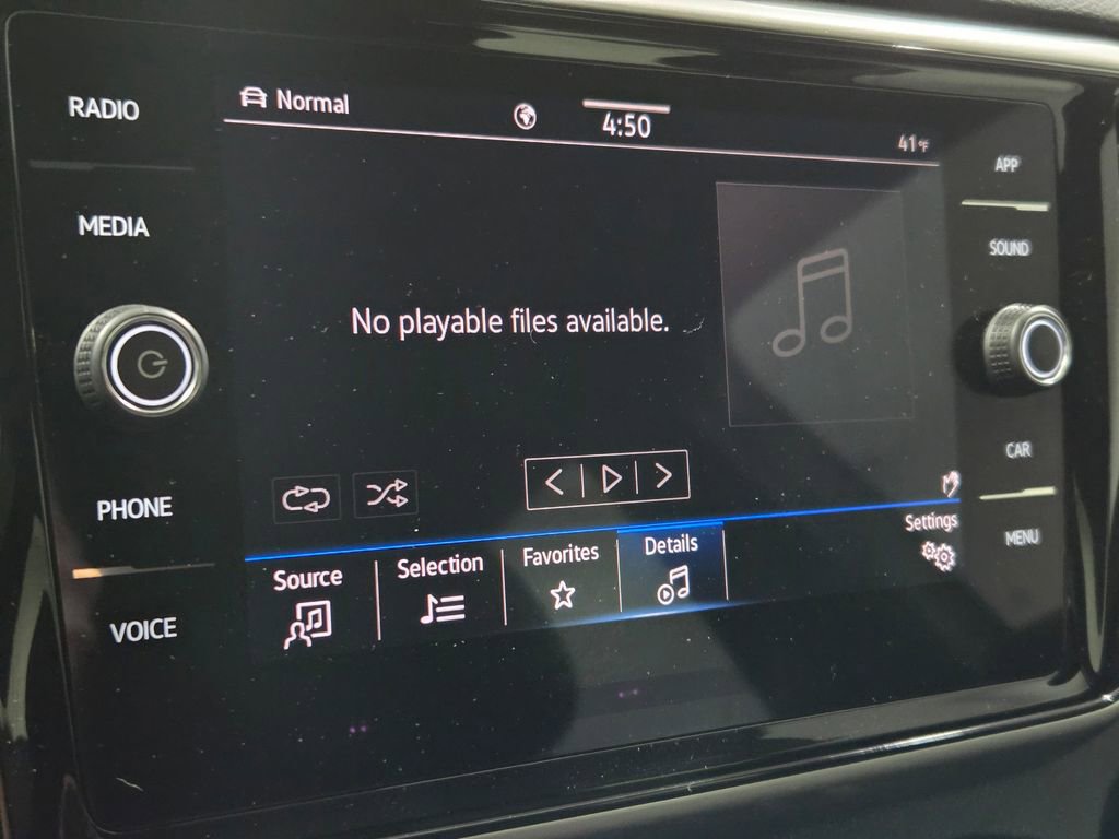 Used 2023 Volkswagen Atlas Cross Sport SE image 3