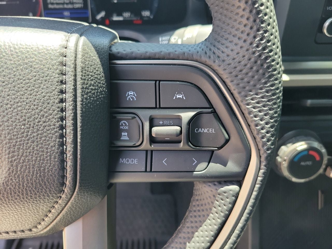 Used 2025 Toyota Tacoma TRD Sport RWD image 19
