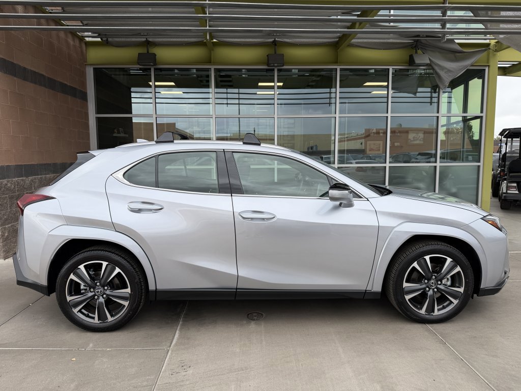 Used 2025 Lexus UX 300h AWD w/ Accessory Package (Z1) image 9