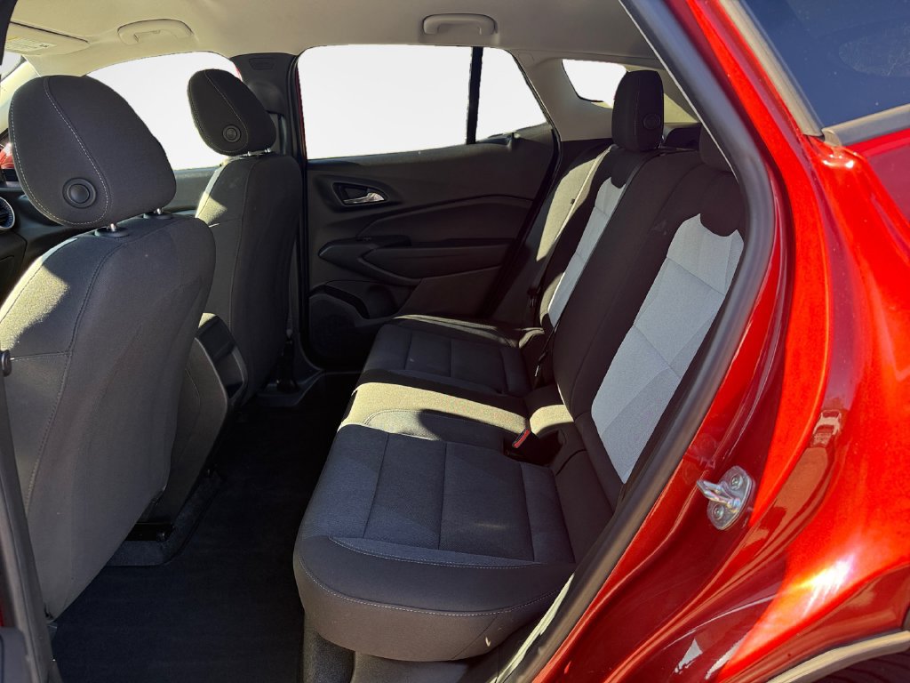 Used 2024 Chevrolet Trax LS w/ LS Convenience Package FWD image 23