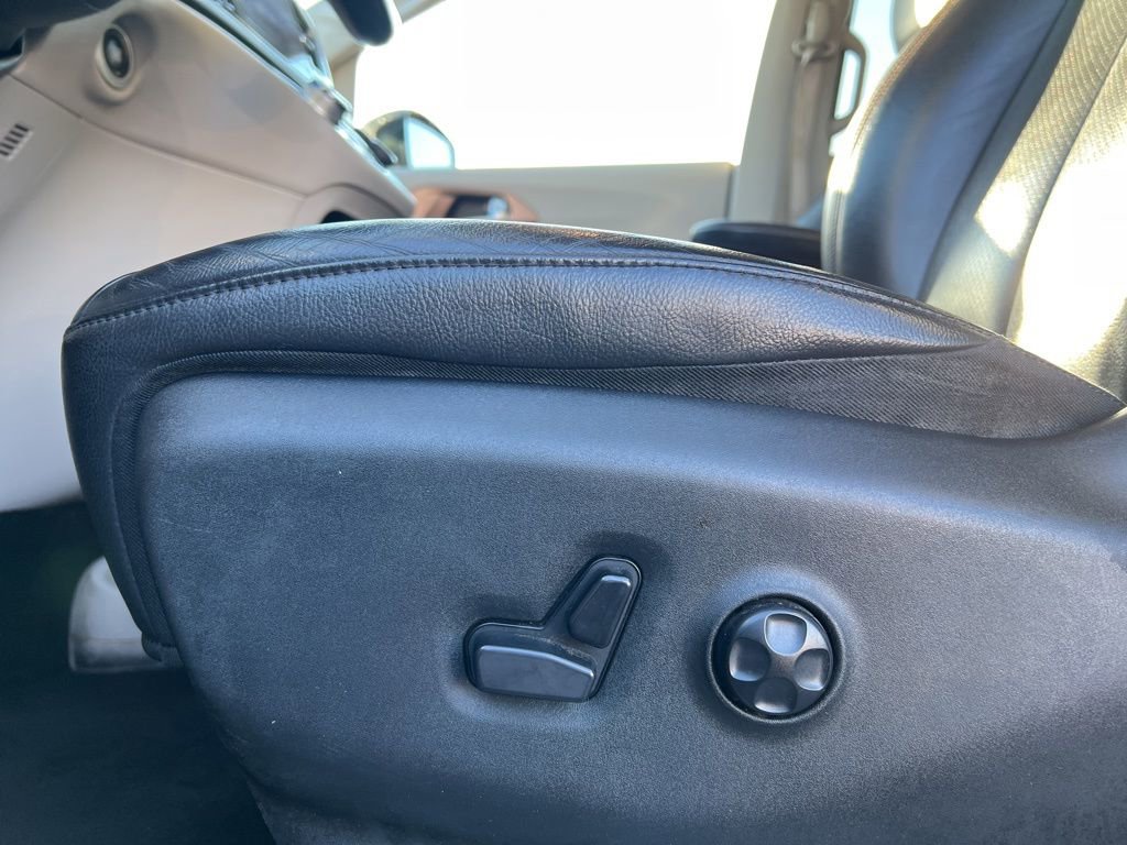 Used 2017 Chrysler Pacifica Touring-L Plus w/ Advanced Safetytec Group image 11