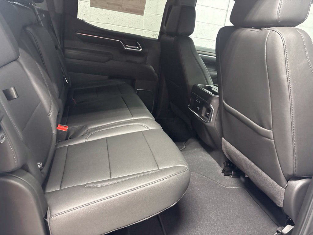 New 2026 GMC Sierra 1500 SLT AWD/4WD image 9