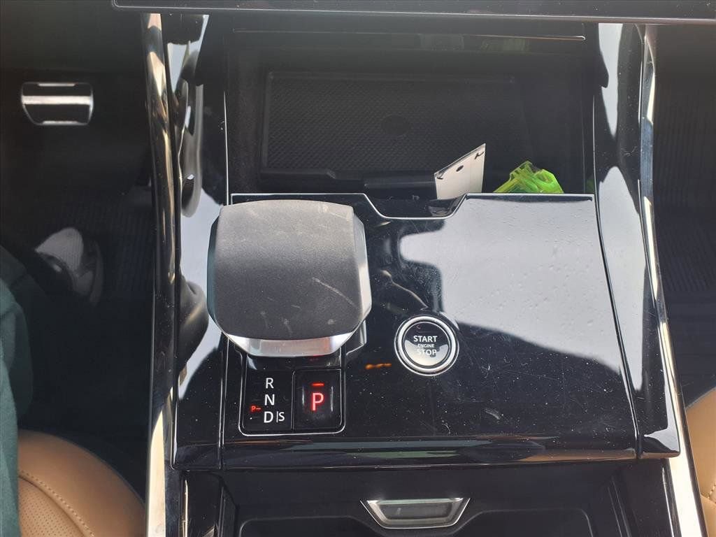 Used 2025 Land Rover Range Rover Sport Autobiography image 19