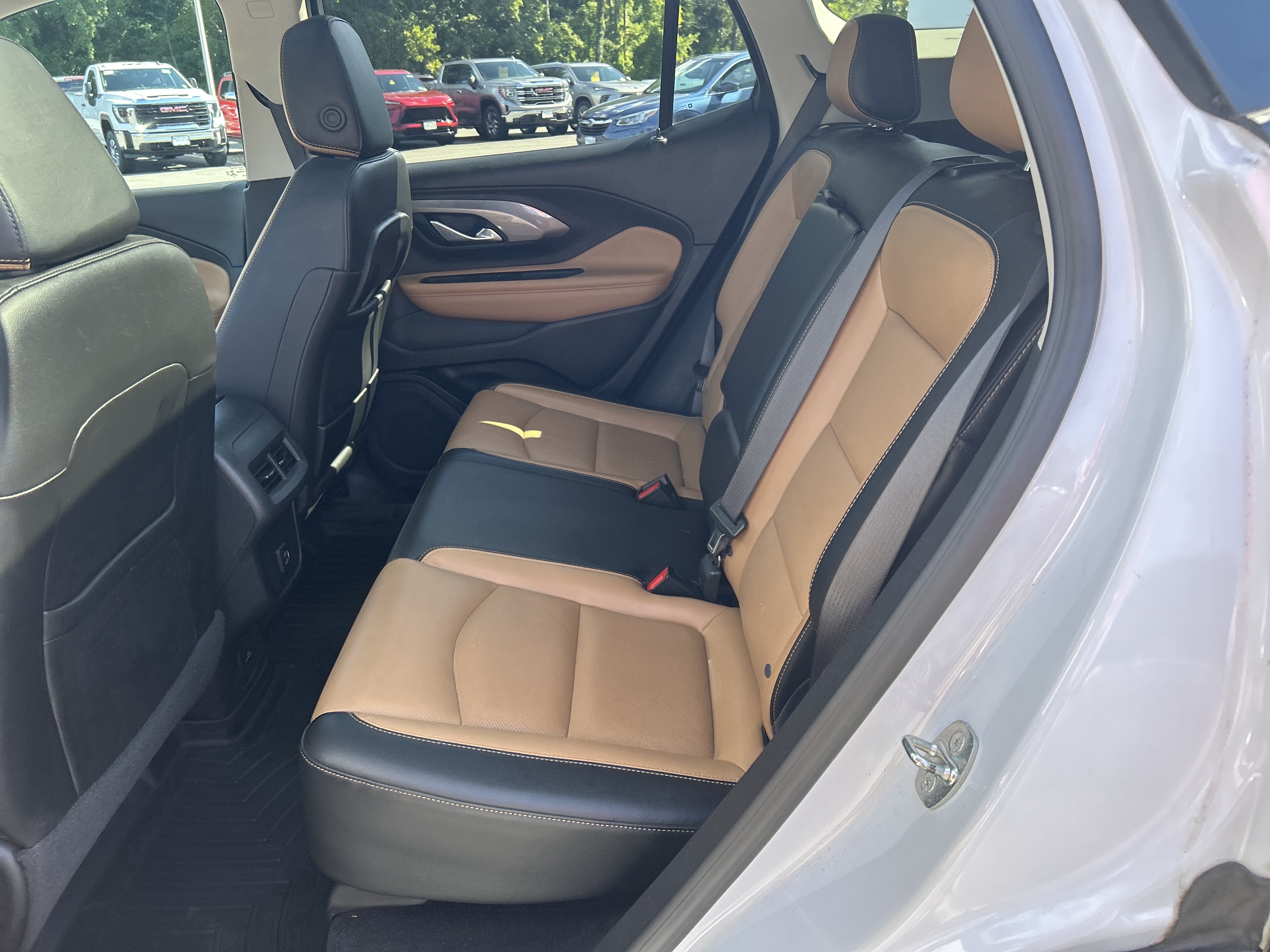 Certified 2021 GMC Terrain SLT w/ Infotainment Package II AWD/4WD image 29