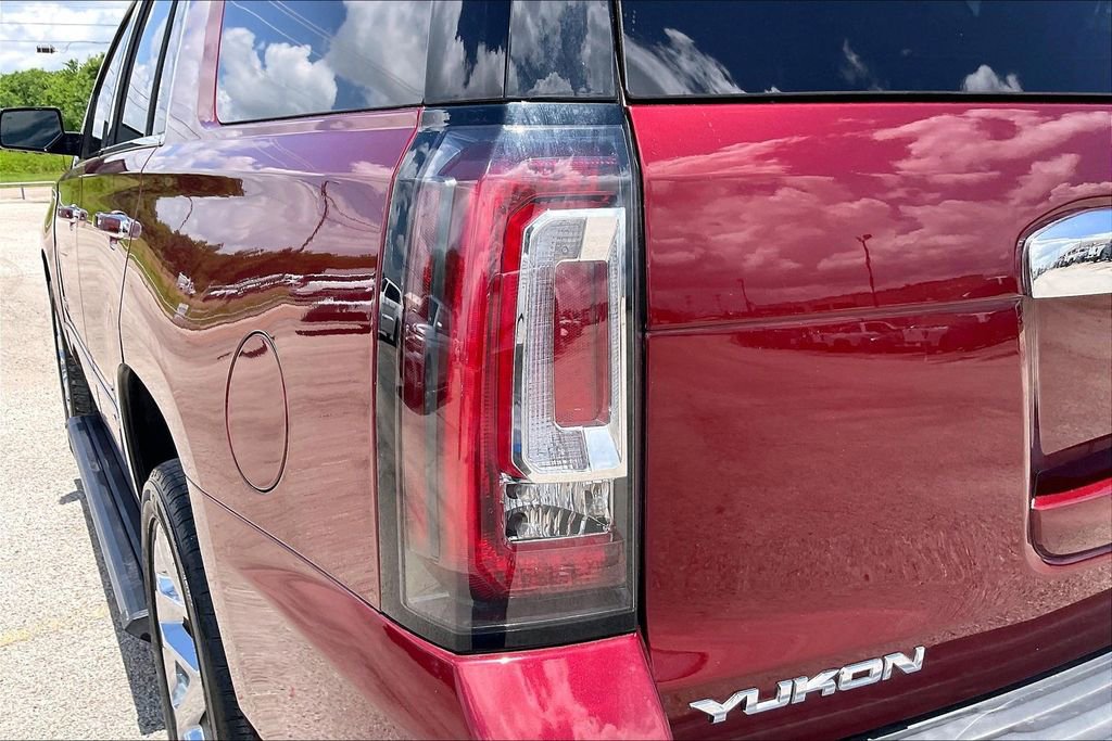 Used 2017 GMC Yukon Denali AWD/4WD image 20