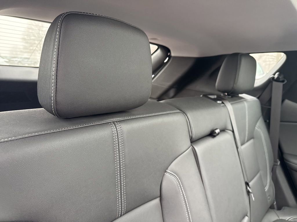 Used 2024 Chevrolet Blazer LT w/ Sound & Technology Package image 38