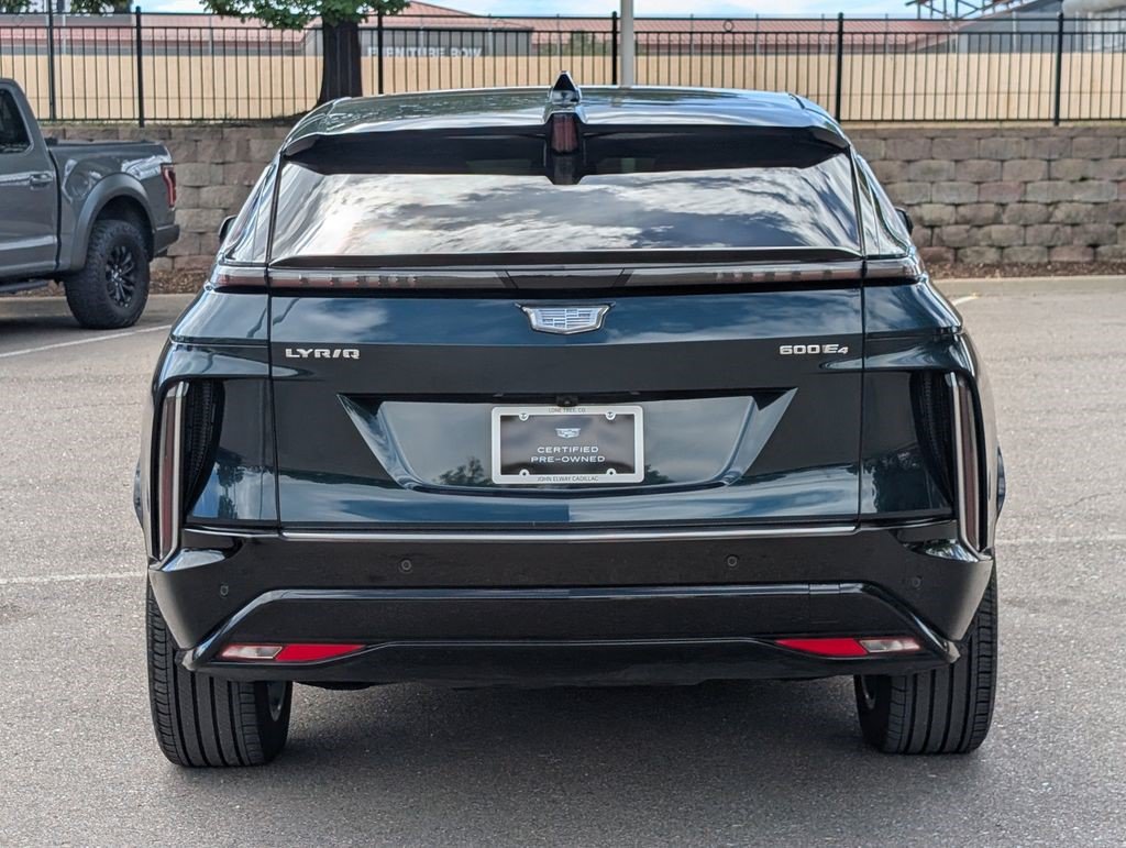 Certified 2024 Cadillac Lyriq Luxury AWD/4WD image 4