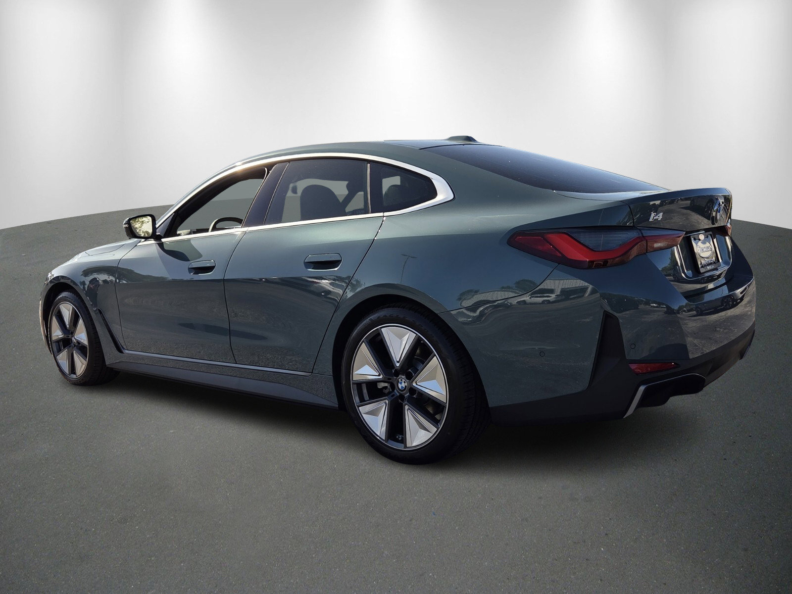 New 2026 BMW i4 eDrive40 w/ Premium Package RWD image 5