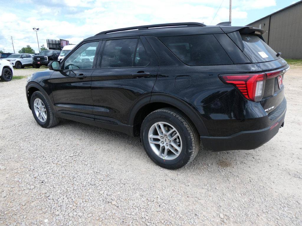 New 2026 Ford Explorer Active AWD/4WD image 8