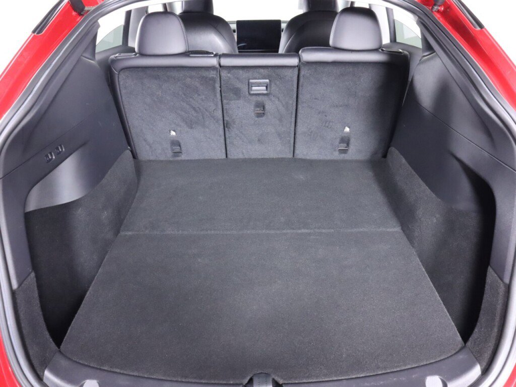 Used 2021 Tesla Model Y Long Range image 33