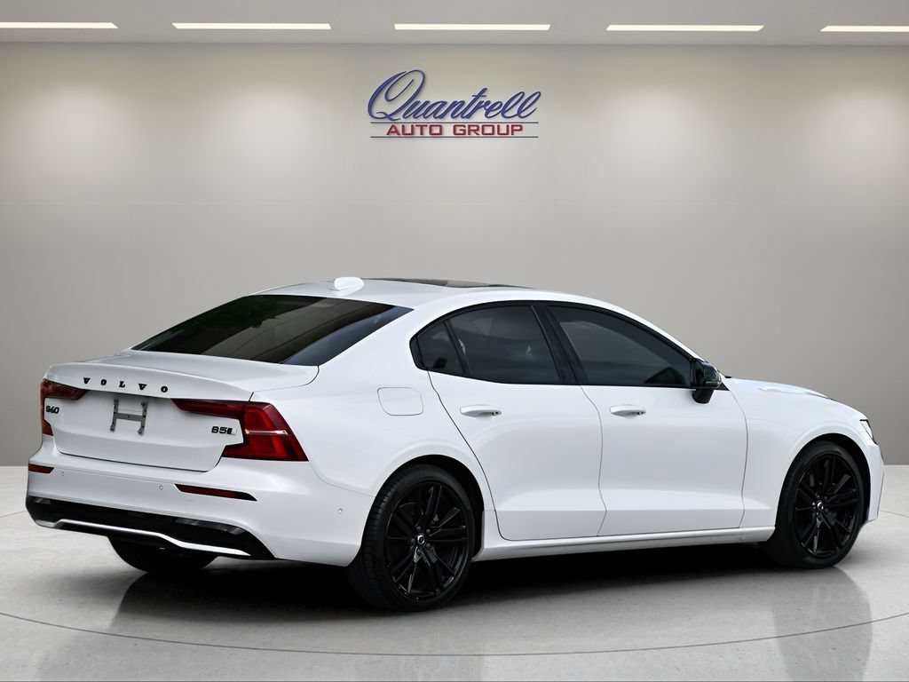 Used 2023 Volvo S60 B5 Plus w/ Climate Package AWD/4WD image 4