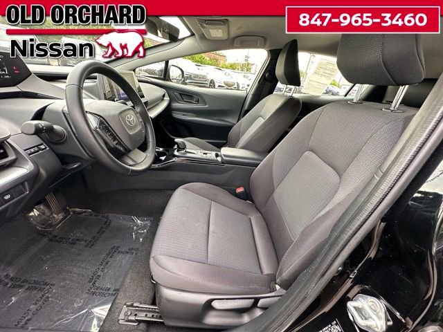 Used 2024 Toyota Prius LE FWD image 9