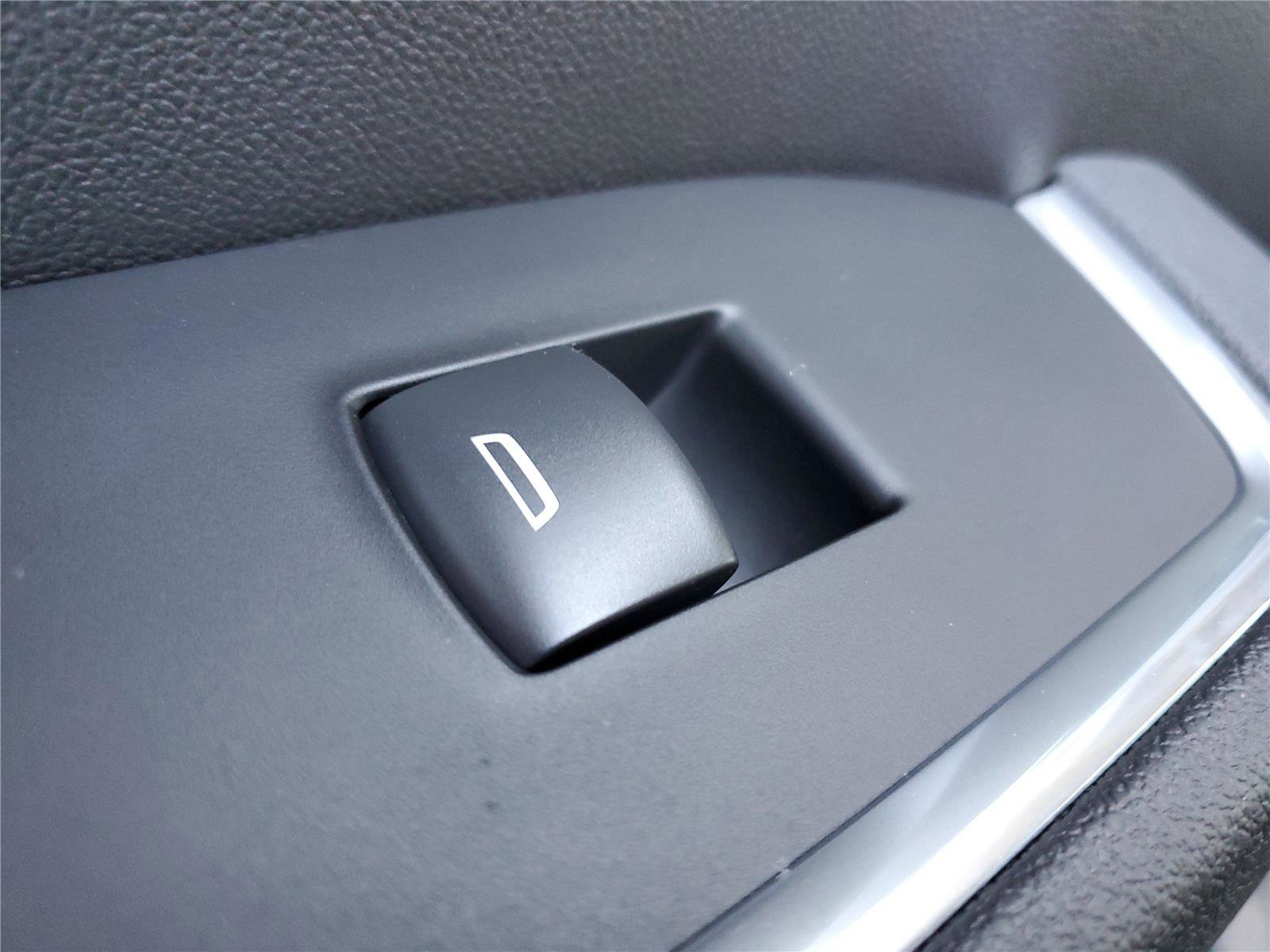 Used 2026 Chevrolet Silverado 1500 LT Trail Boss image 18