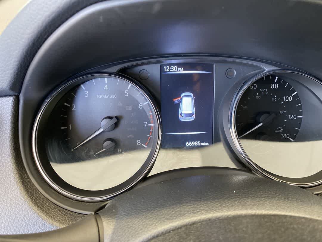 Used 2017 Nissan Rogue SL AWD/4WD image 26