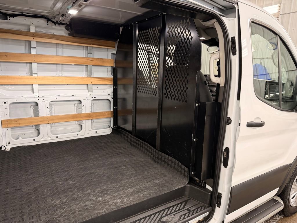 Used 2024 Ford Transit 250 Low Roof w/ Exterior Upgrade Package image 24