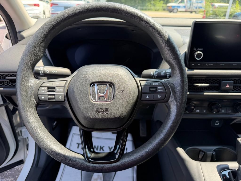 Used 2025 Honda HR-V LX image 27